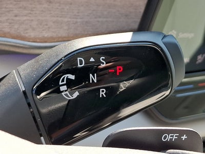 2027 Volkswagen Atlas SE w/Technology