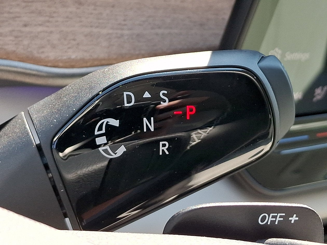 2027 Volkswagen Atlas SE w/Technology