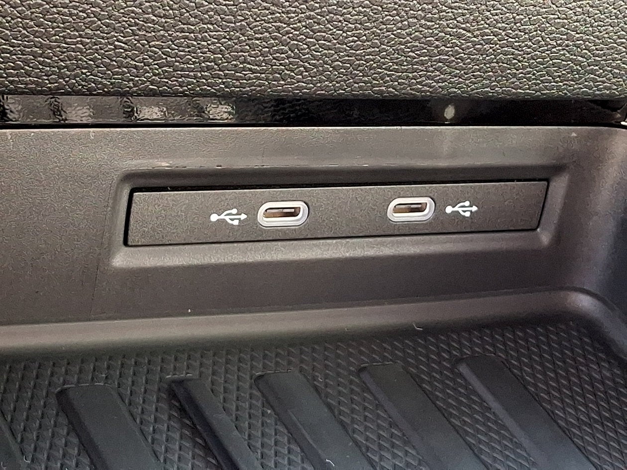 2027 Volkswagen Atlas SE w/Technology
