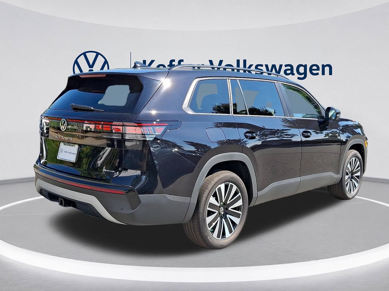 2027 Volkswagen Atlas SE w/Technology