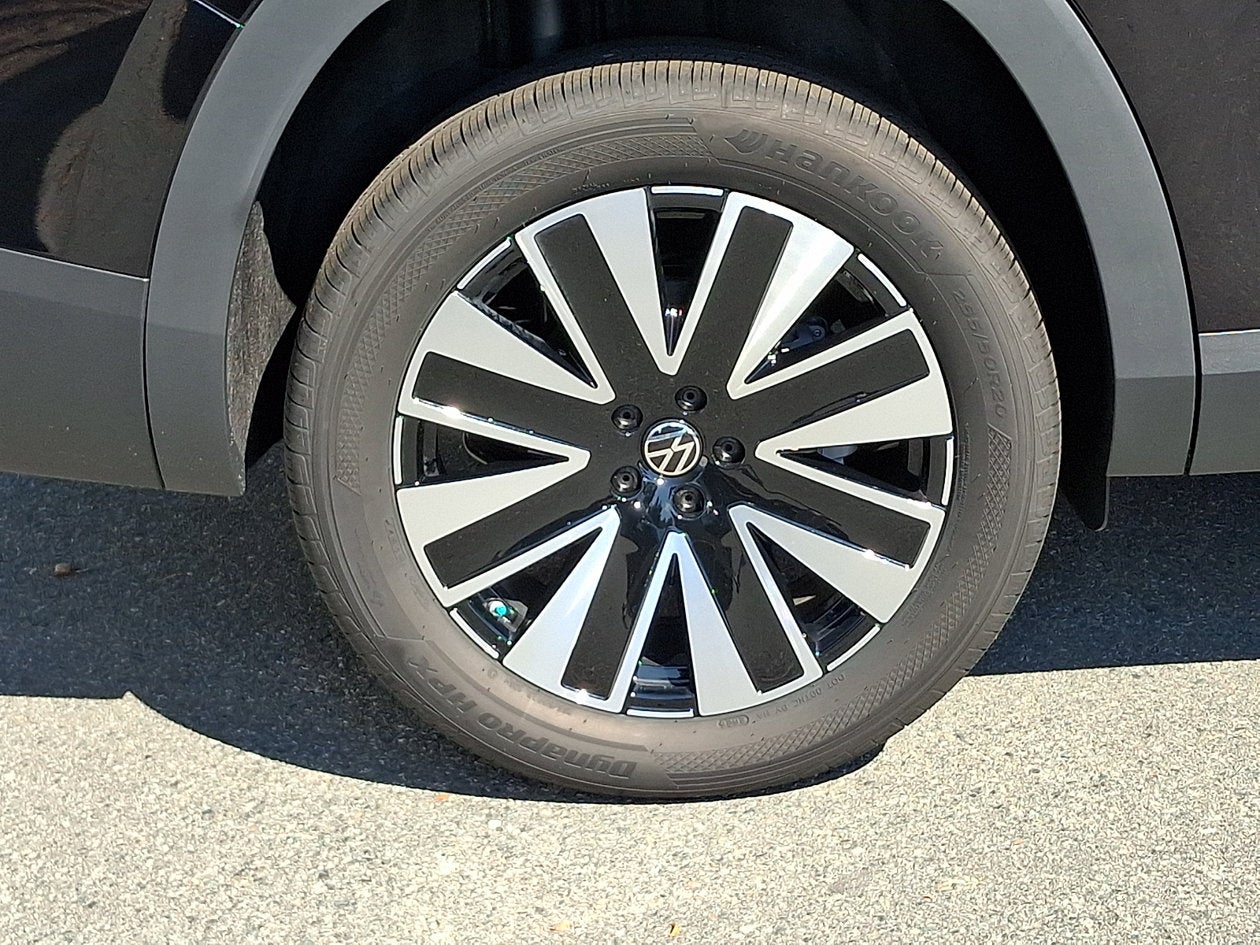 2027 Volkswagen Atlas SE w/Technology