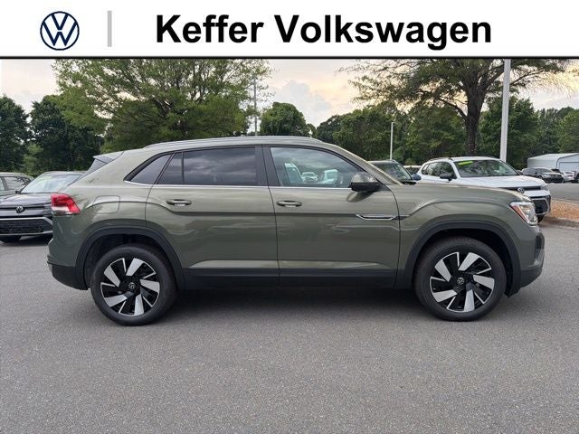 2026 Volkswagen Atlas Cross Sport 2.0T SE w/Technology