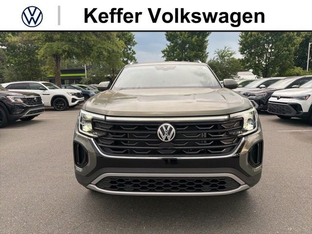 2026 Volkswagen Atlas Cross Sport 2.0T SE w/Technology