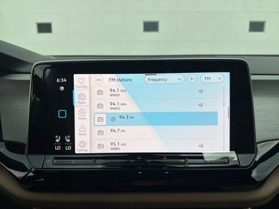 2026 Volkswagen Atlas Cross Sport 2.0T SE w/Technology