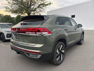 2026 Volkswagen Atlas Cross Sport 2.0T SE w/Technology