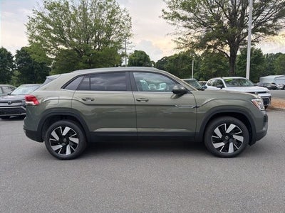 2026 Volkswagen Atlas Cross Sport 2.0T SE w/Technology