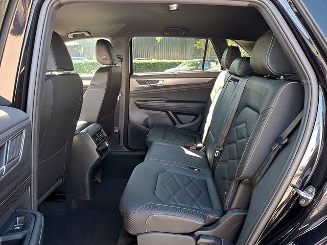 2026 Volkswagen Atlas Cross Sport SE w/Technology