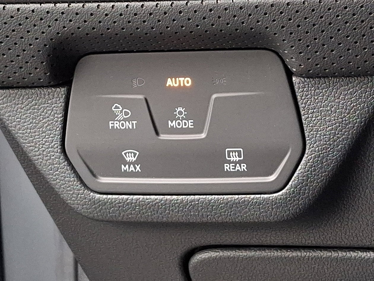 2026 Volkswagen Atlas Cross Sport SE w/Technology