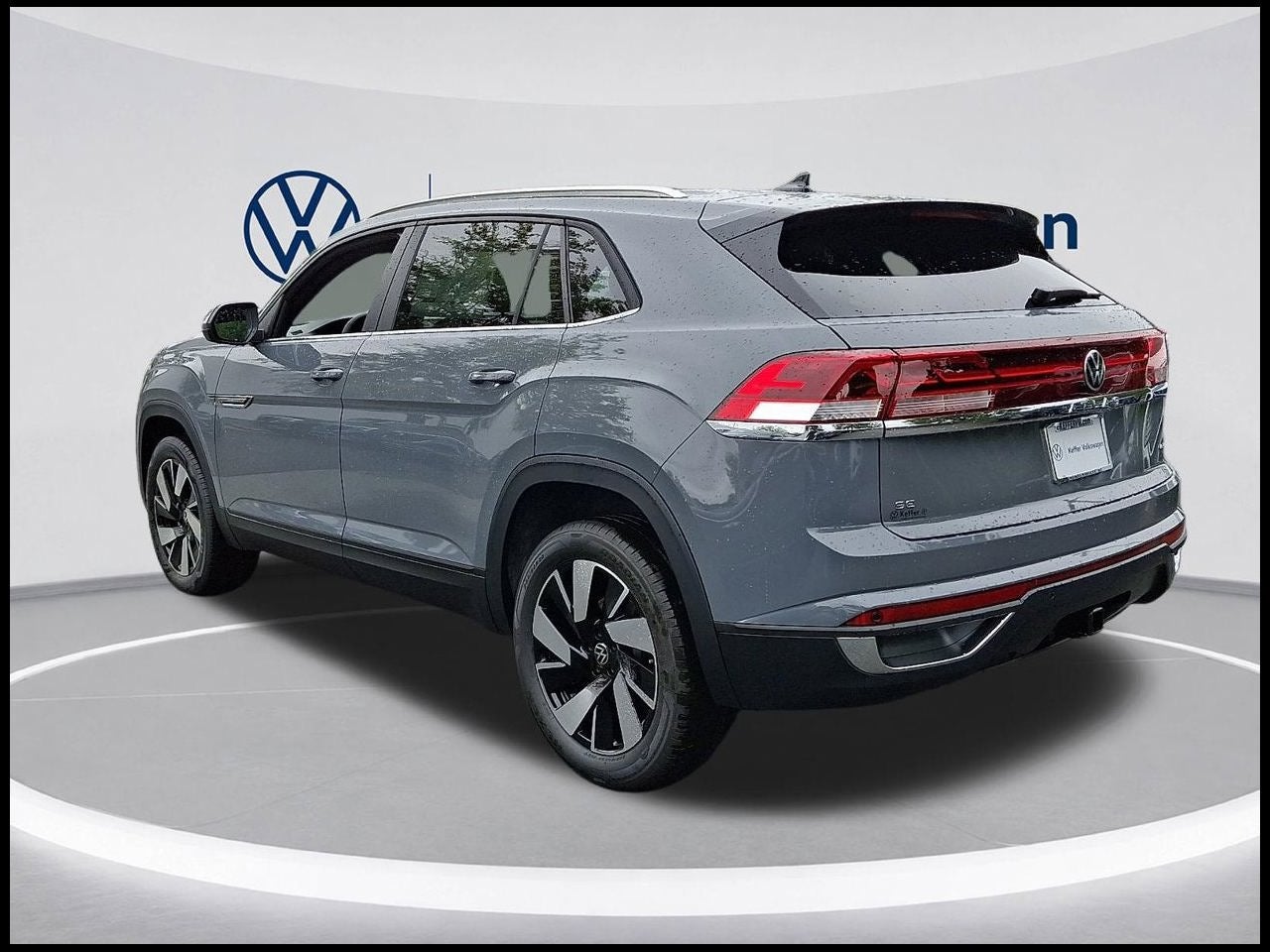 2026 Volkswagen Atlas Cross Sport SE w/Technology