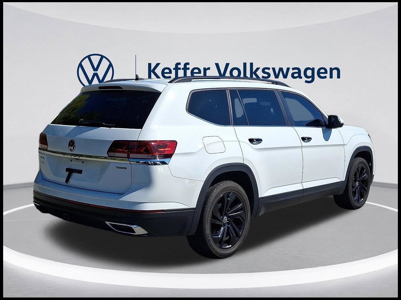 2023 Volkswagen Atlas 3.6L V6 SE w/Technology