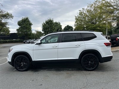 2025 Volkswagen Atlas 2.0T SE