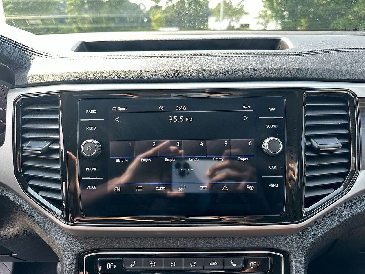 2023 Volkswagen Atlas 3.6L V6 SE w/Technology