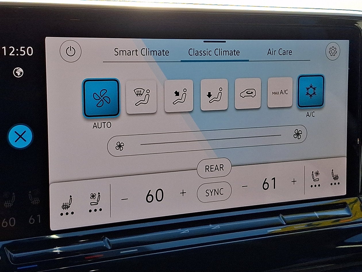 2025 Volkswagen Atlas 2.0T SE w/Technology