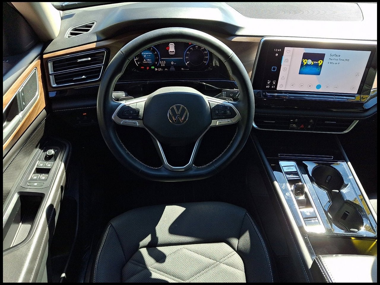 2025 Volkswagen Atlas 2.0T SE w/Technology