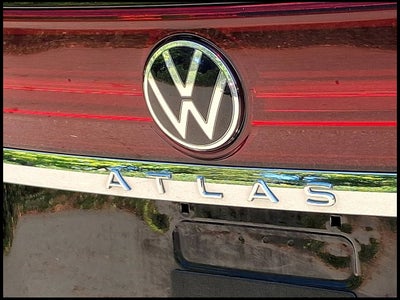 2025 Volkswagen Atlas 2.0T SE w/Technology