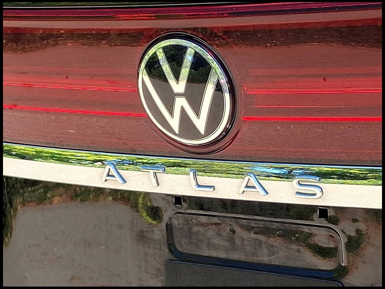 2025 Volkswagen Atlas 2.0T SE w/Technology
