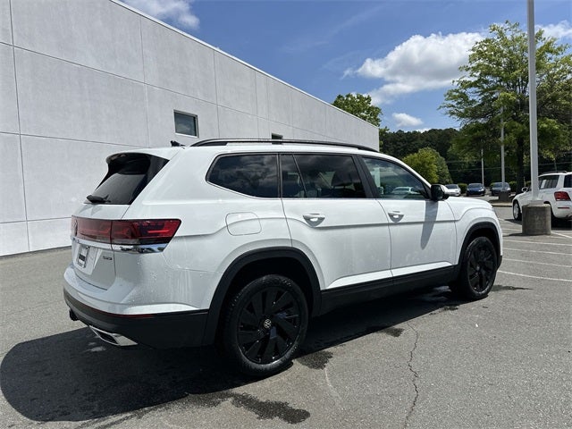 2025 Volkswagen Atlas 2.0T SE