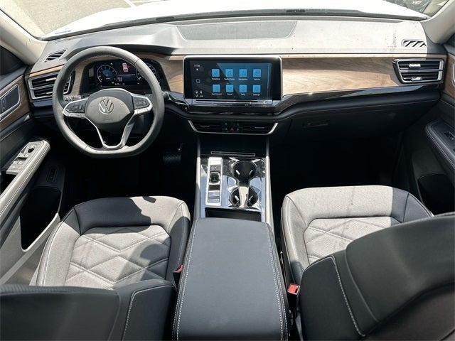 2025 Volkswagen Atlas 2.0T SE