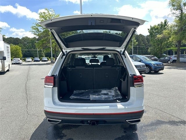 2025 Volkswagen Atlas 2.0T SE