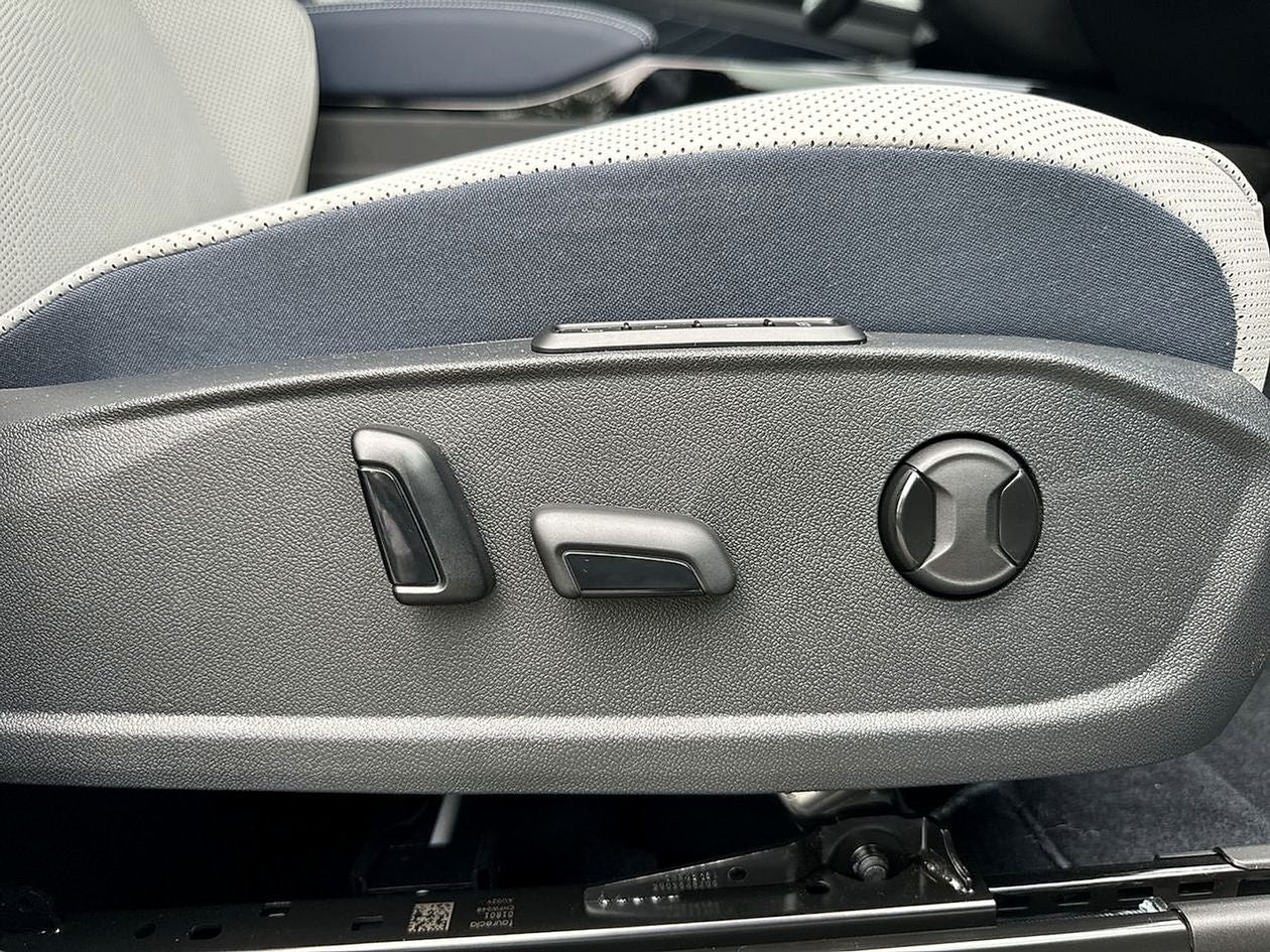 2025 Volkswagen ID.4 PRO S PLUS - Photo 30