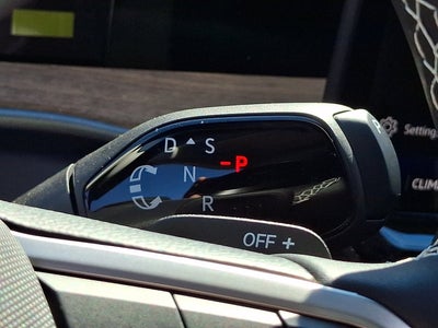 2027 Volkswagen Atlas SE w/Technology