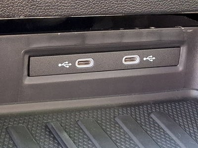 2027 Volkswagen Atlas SE w/Technology