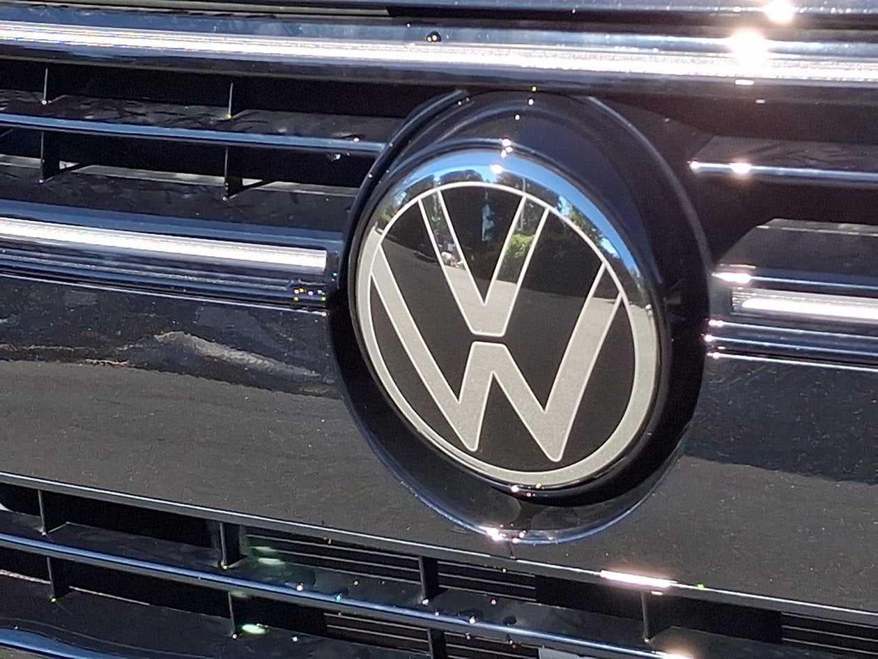 2027 Volkswagen Atlas SE w/Technology