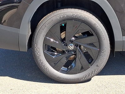 2027 Volkswagen Atlas SE w/Technology