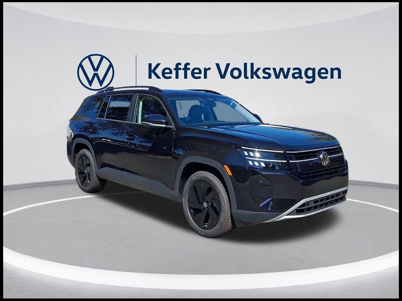 2027 Volkswagen Atlas SE w/Technology