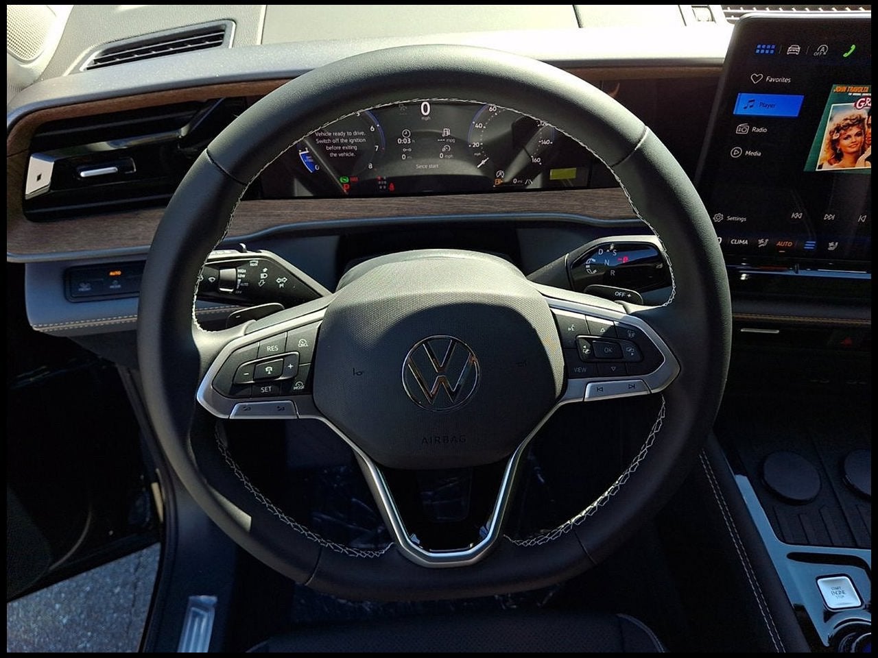 2027 Volkswagen Atlas SE w/Technology