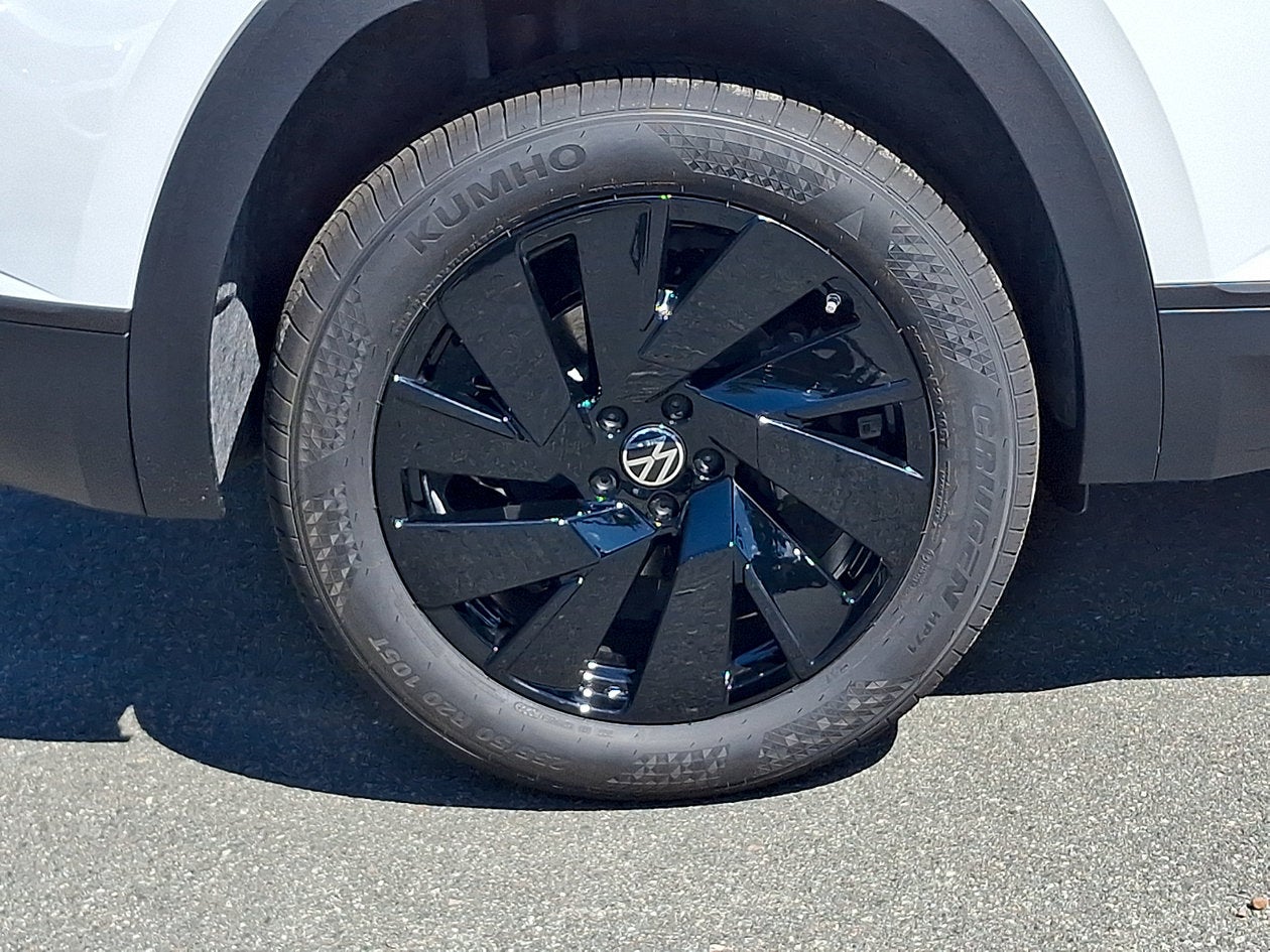 2026 Volkswagen Atlas Cross Sport SE w/Technology