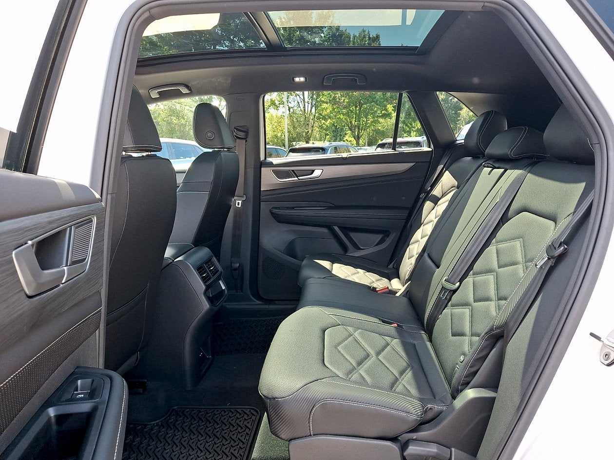 2026 Volkswagen Atlas Cross Sport SE w/Technology