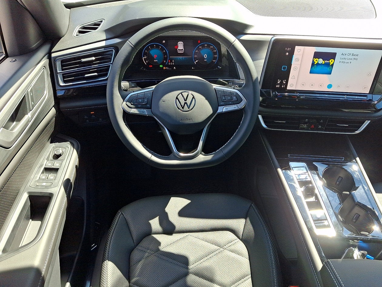 2026 Volkswagen Atlas Cross Sport SE w/Technology