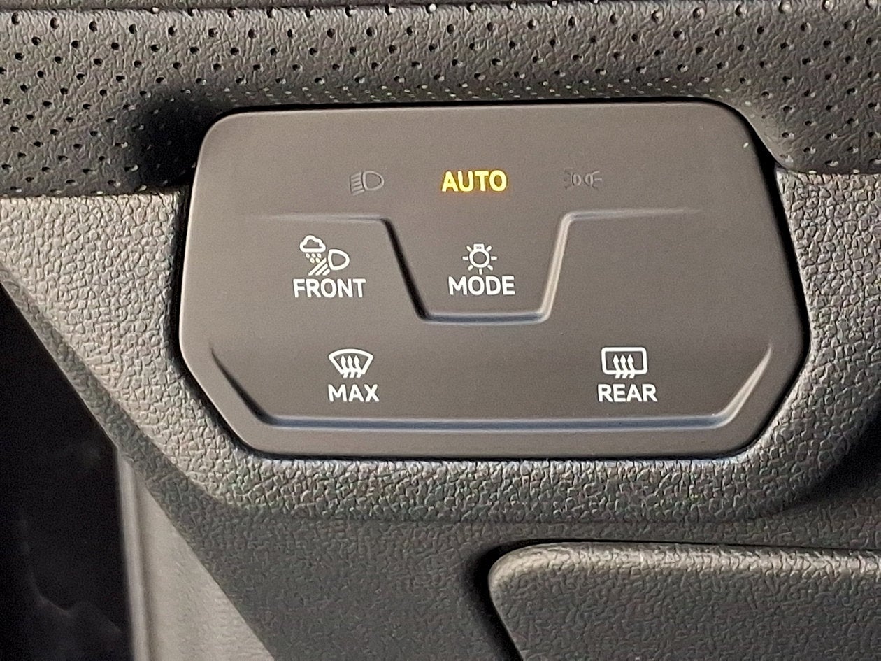 2026 Volkswagen Atlas Cross Sport SE w/Technology