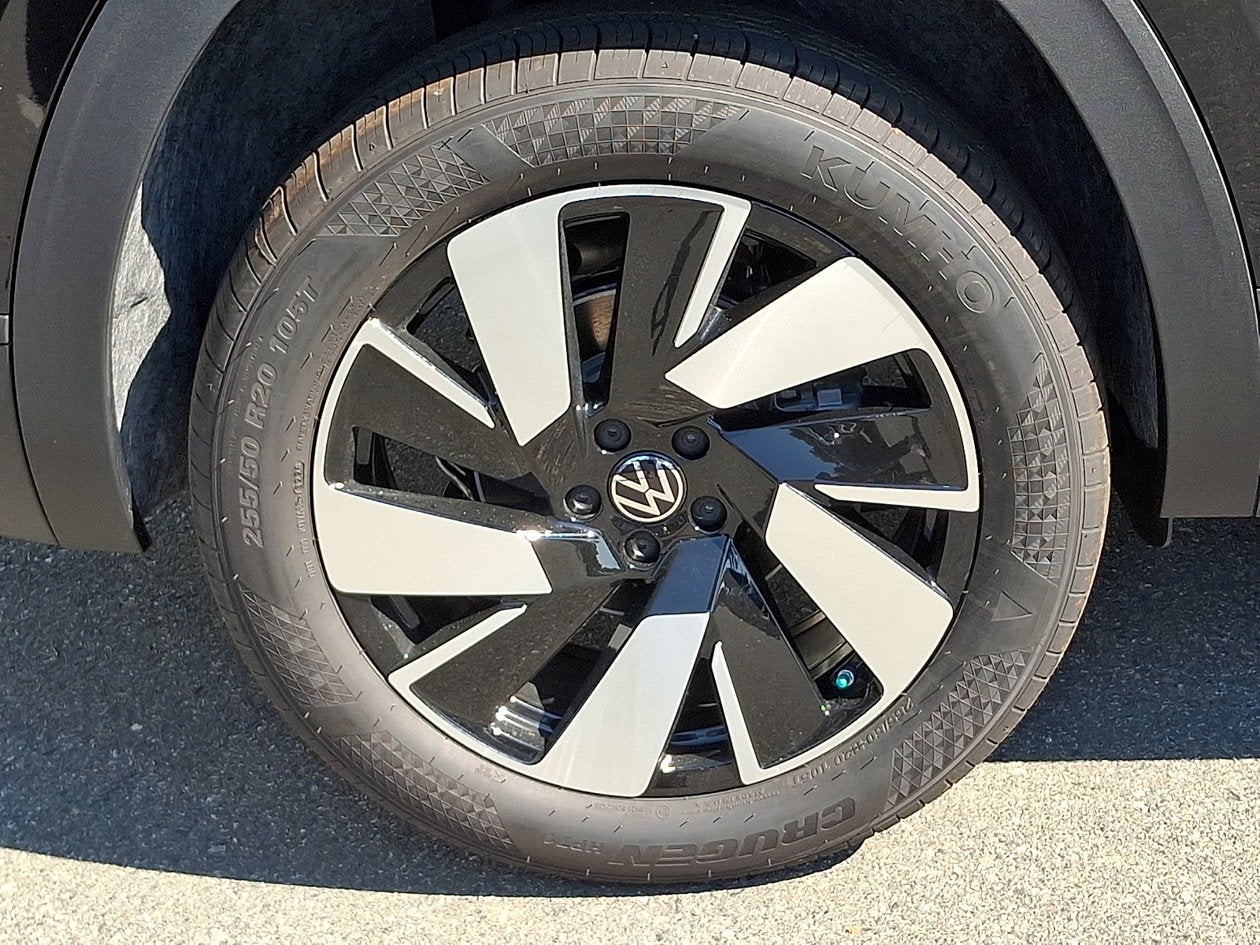 2026 Volkswagen Atlas Cross Sport SE w/Technology