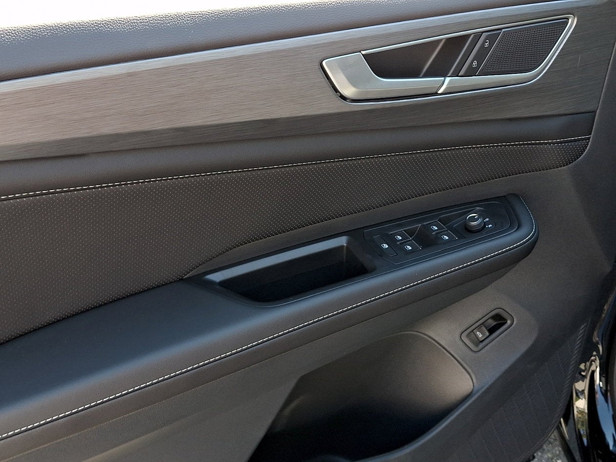 2026 Volkswagen Atlas Cross Sport SE w/Technology