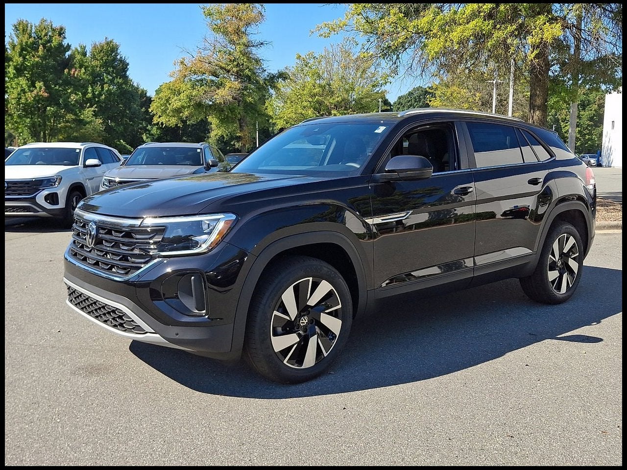 2026 Volkswagen Atlas Cross Sport SE w/Technology