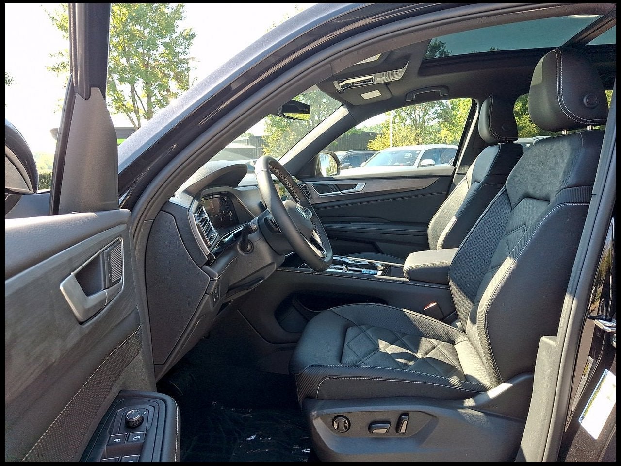 2026 Volkswagen Atlas Cross Sport SE w/Technology