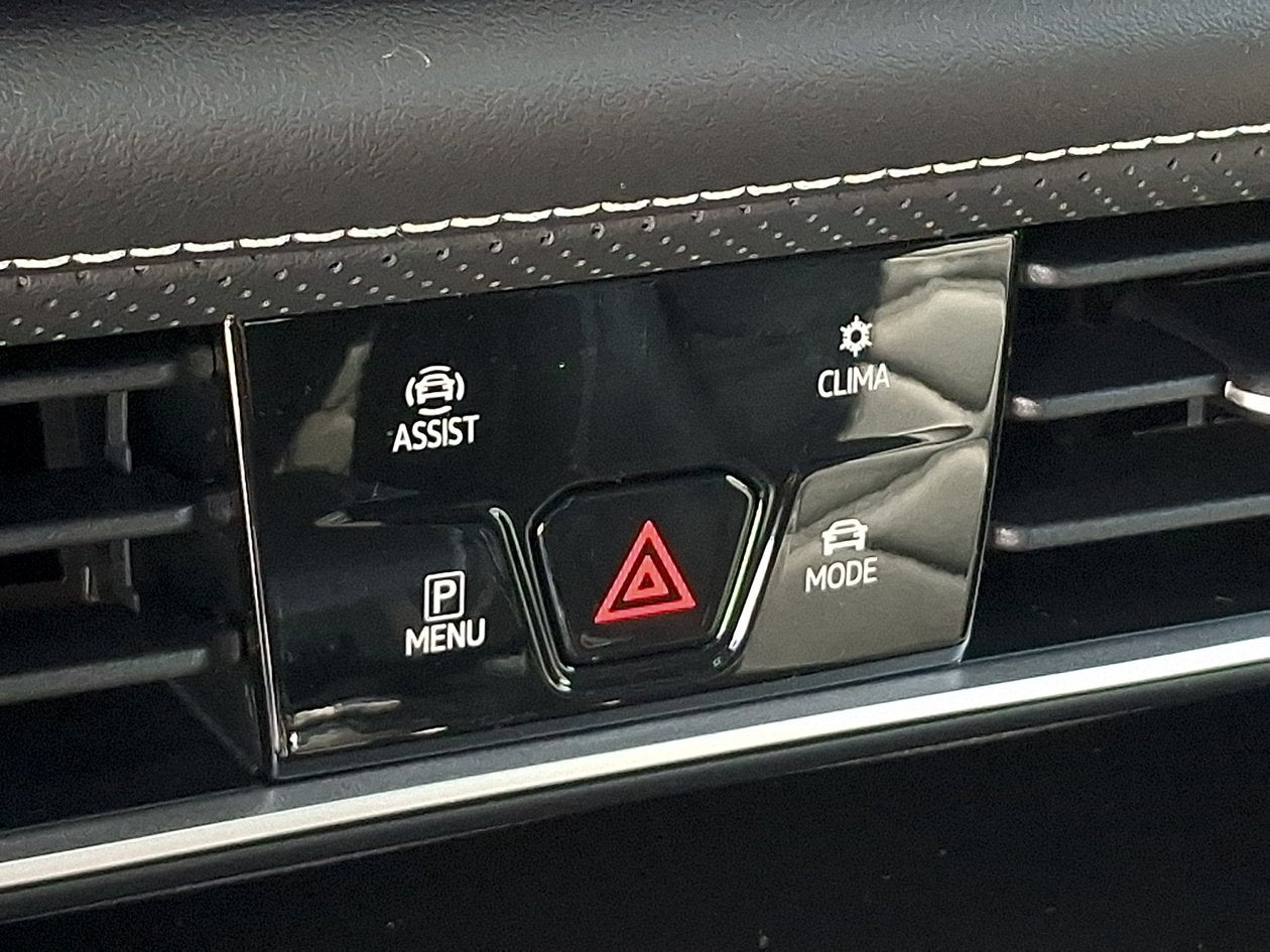 2026 Volkswagen Atlas Cross Sport SE w/Technology