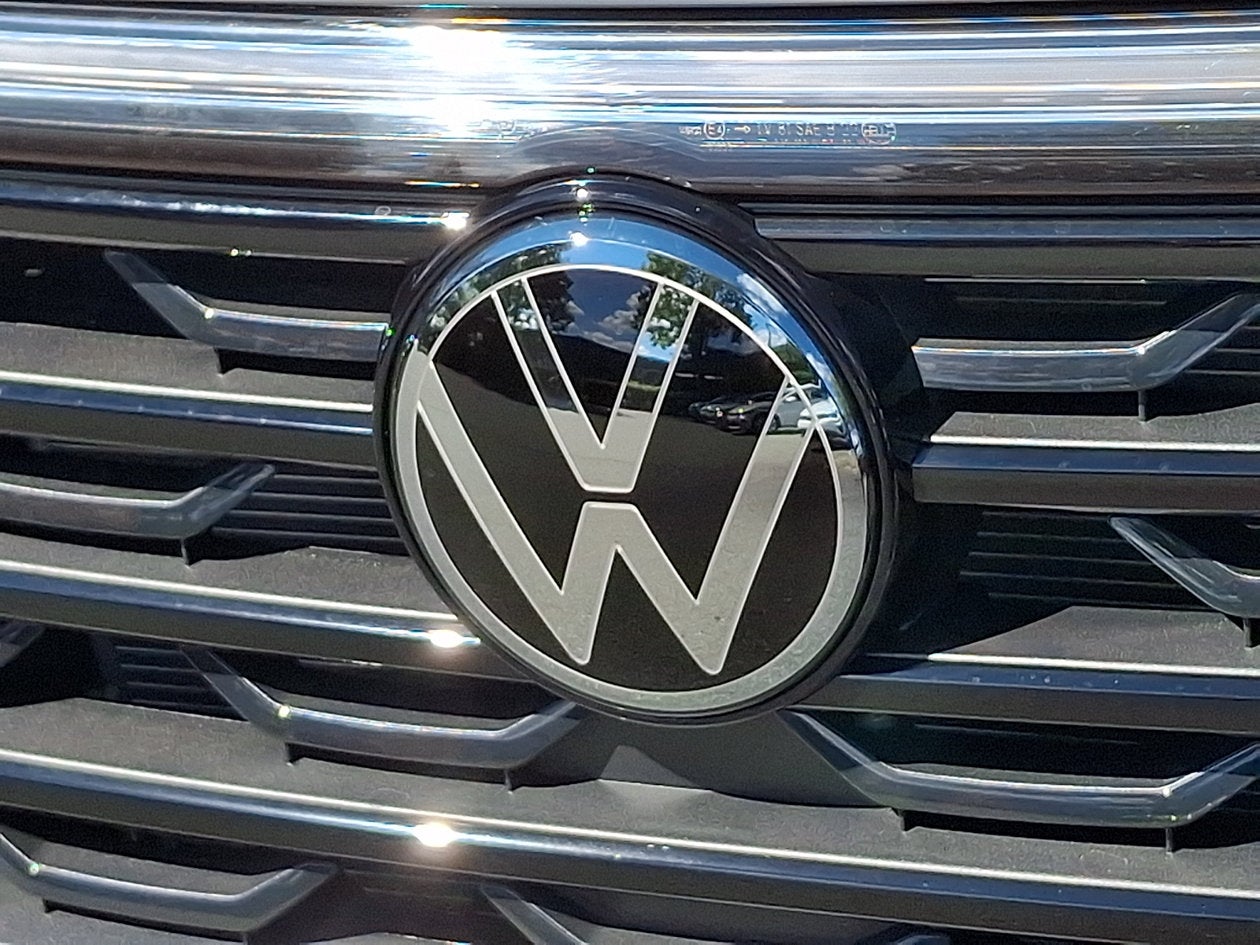 2026 Volkswagen Atlas Cross Sport SE w/Technology