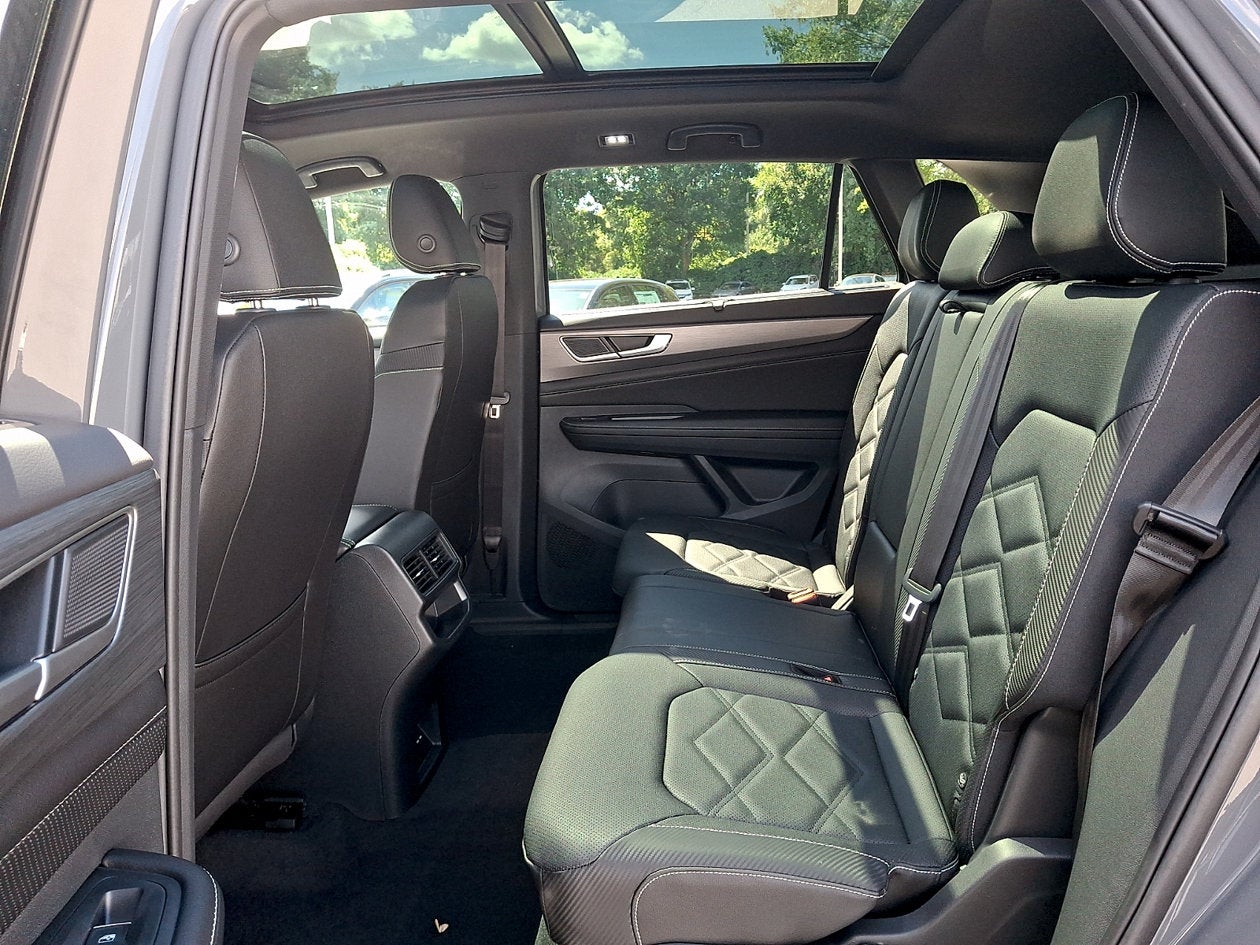 2026 Volkswagen Atlas Cross Sport SE w/Technology