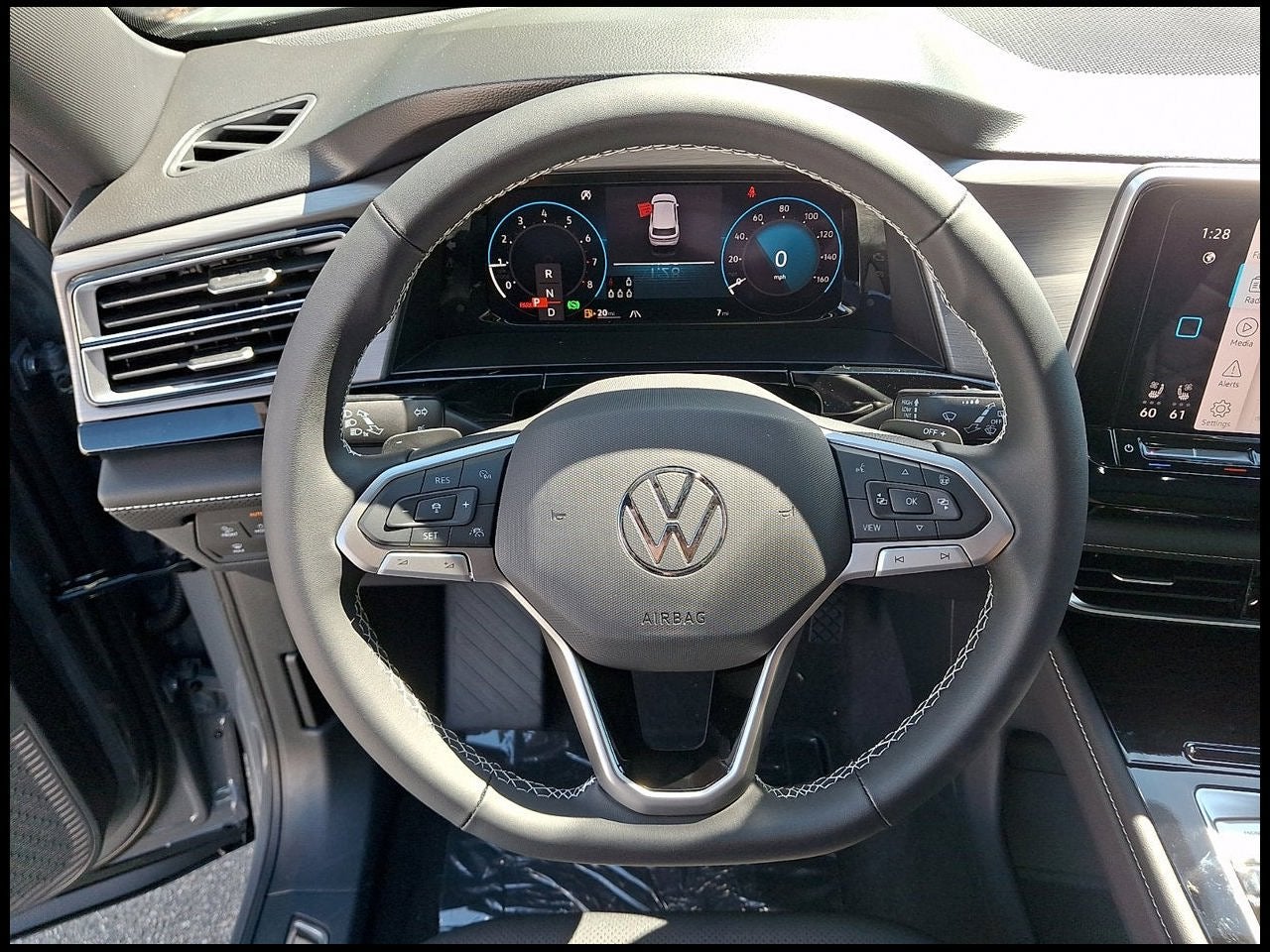 2026 Volkswagen Atlas Cross Sport SE w/Technology