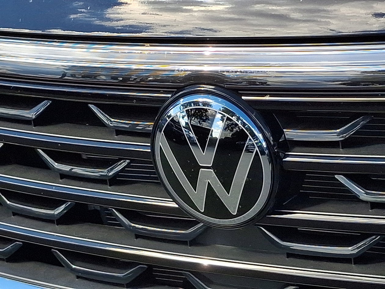 2026 Volkswagen Atlas Cross Sport SE w/Technology