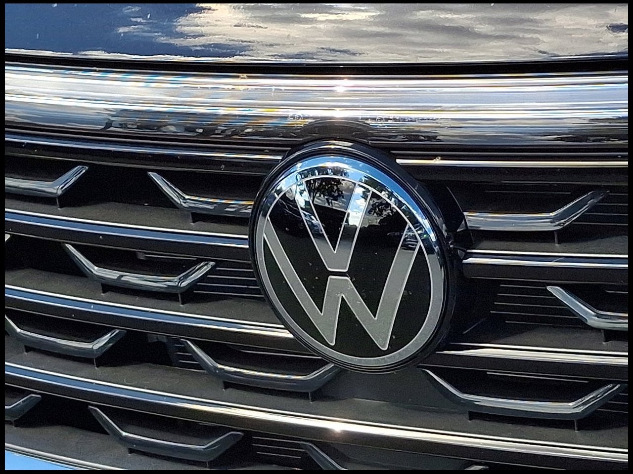 2026 Volkswagen Atlas Cross Sport SE w/Technology