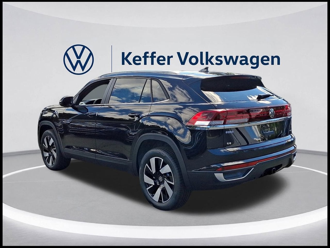 2026 Volkswagen Atlas Cross Sport SE w/Technology