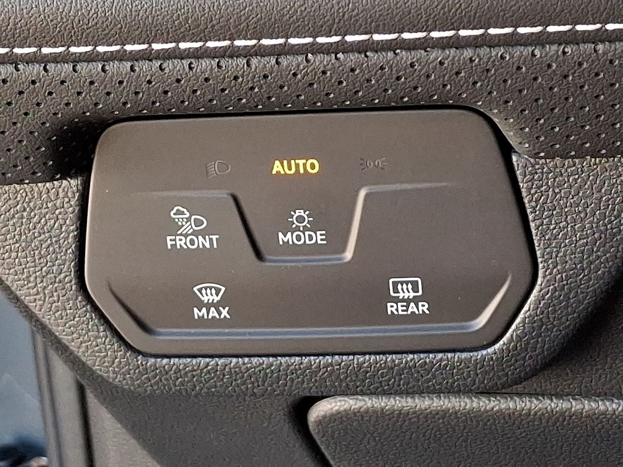 2026 Volkswagen Atlas Cross Sport SE w/Technology