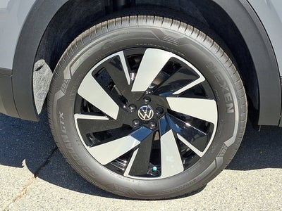 2026 Volkswagen Atlas Cross Sport SE w/Technology