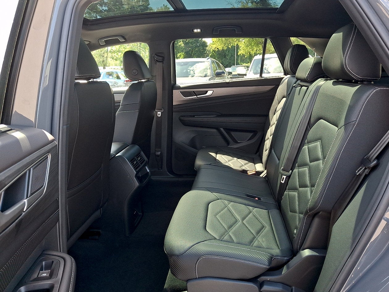 2026 Volkswagen Atlas Cross Sport SE w/Technology