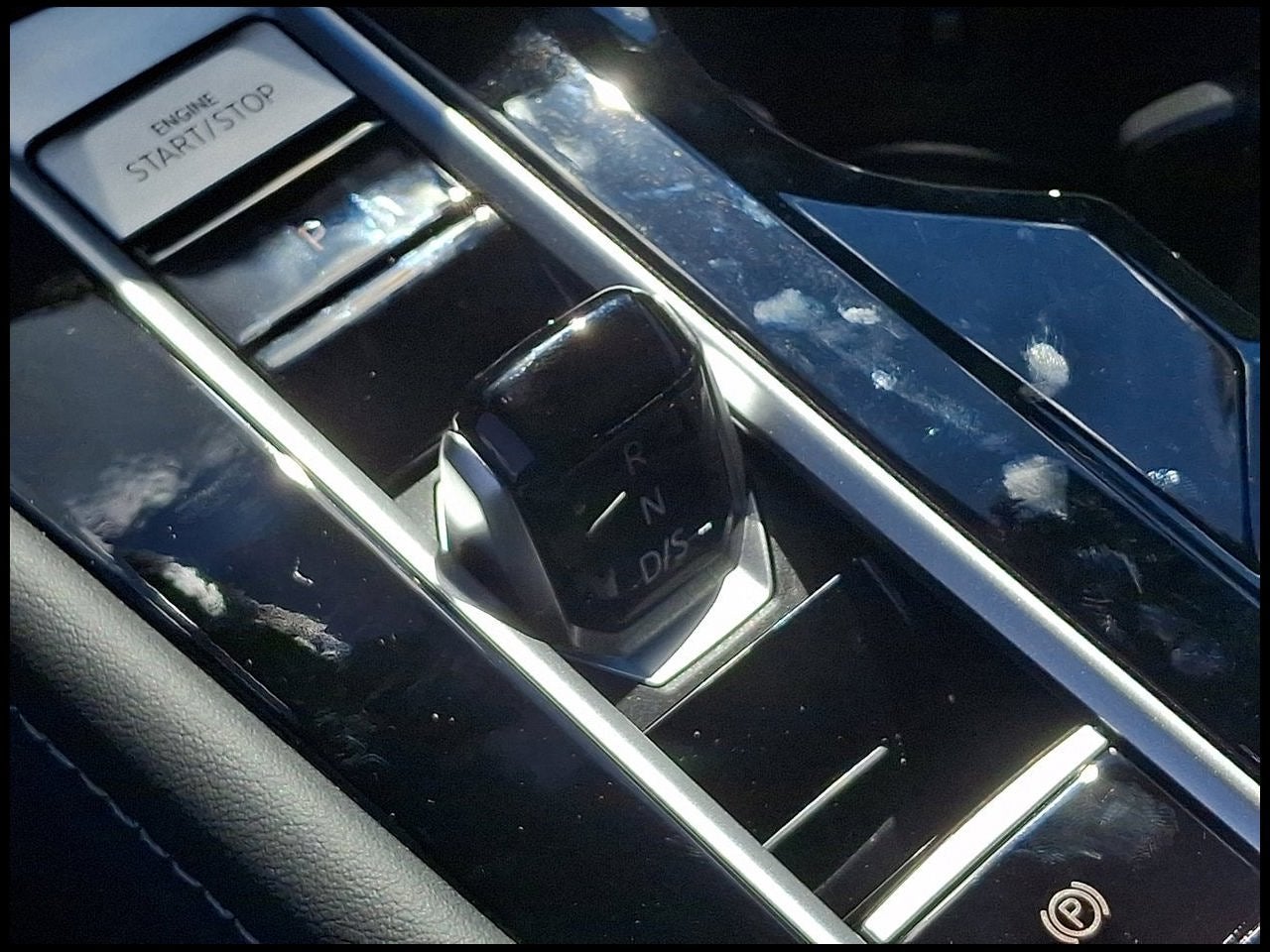 2026 Volkswagen Atlas Cross Sport SE w/Technology