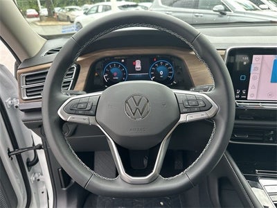2026 Volkswagen Atlas 2.0T SE w/ Technology